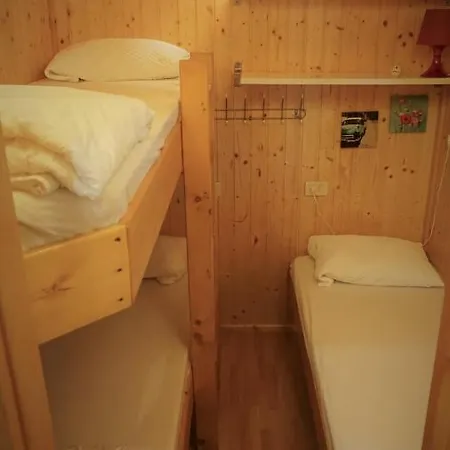 Vakantiehuis Casasinporlezza - Camping Italie * Porlezza