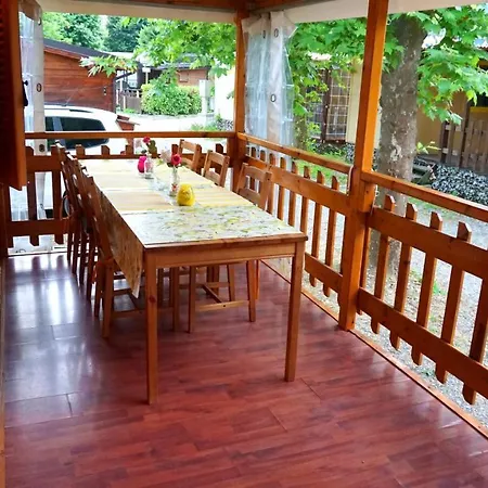 Vakantiehuis Casasinporlezza - Camping Italie