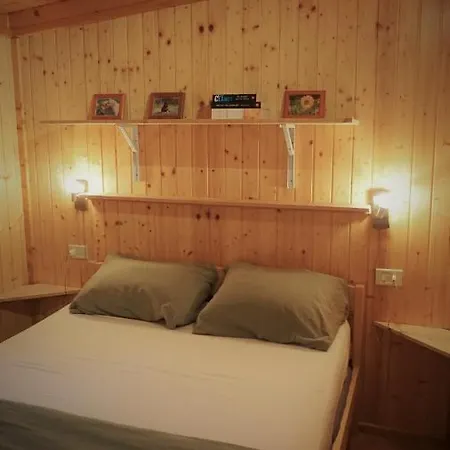 Vakantiehuis Casasinporlezza - Camping Italie